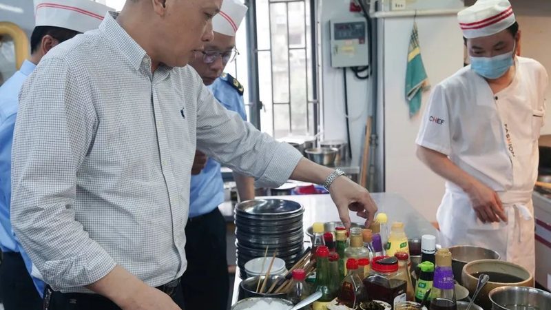 蜜饯果干营养成分表对比