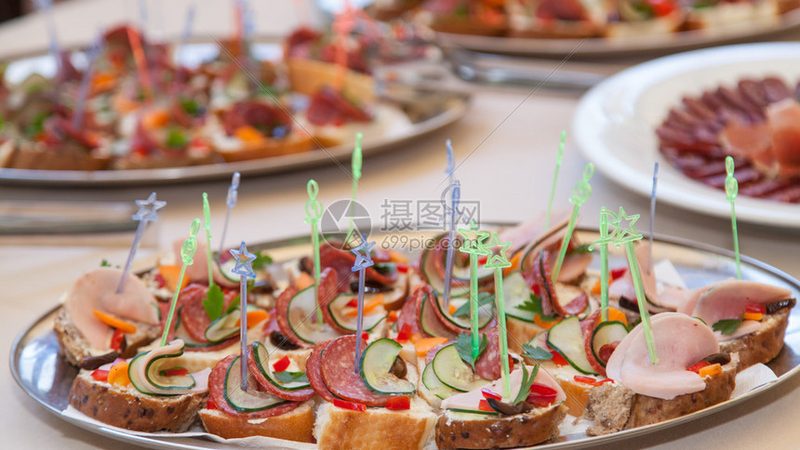 零食批发商代理条件：揭秘行业门槛与机遇